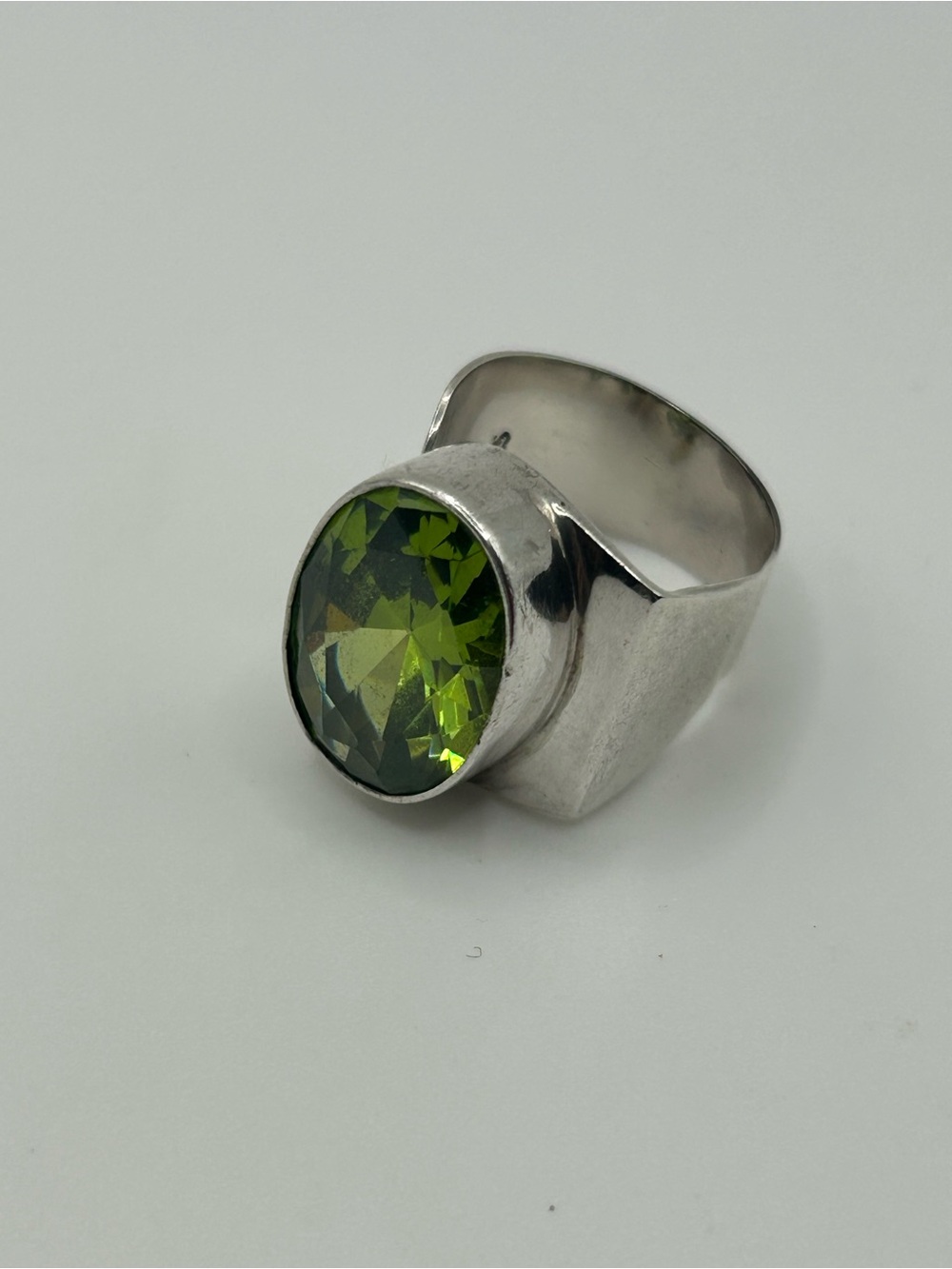 #210376-092626 925 sterling silver peridot adjustable ring